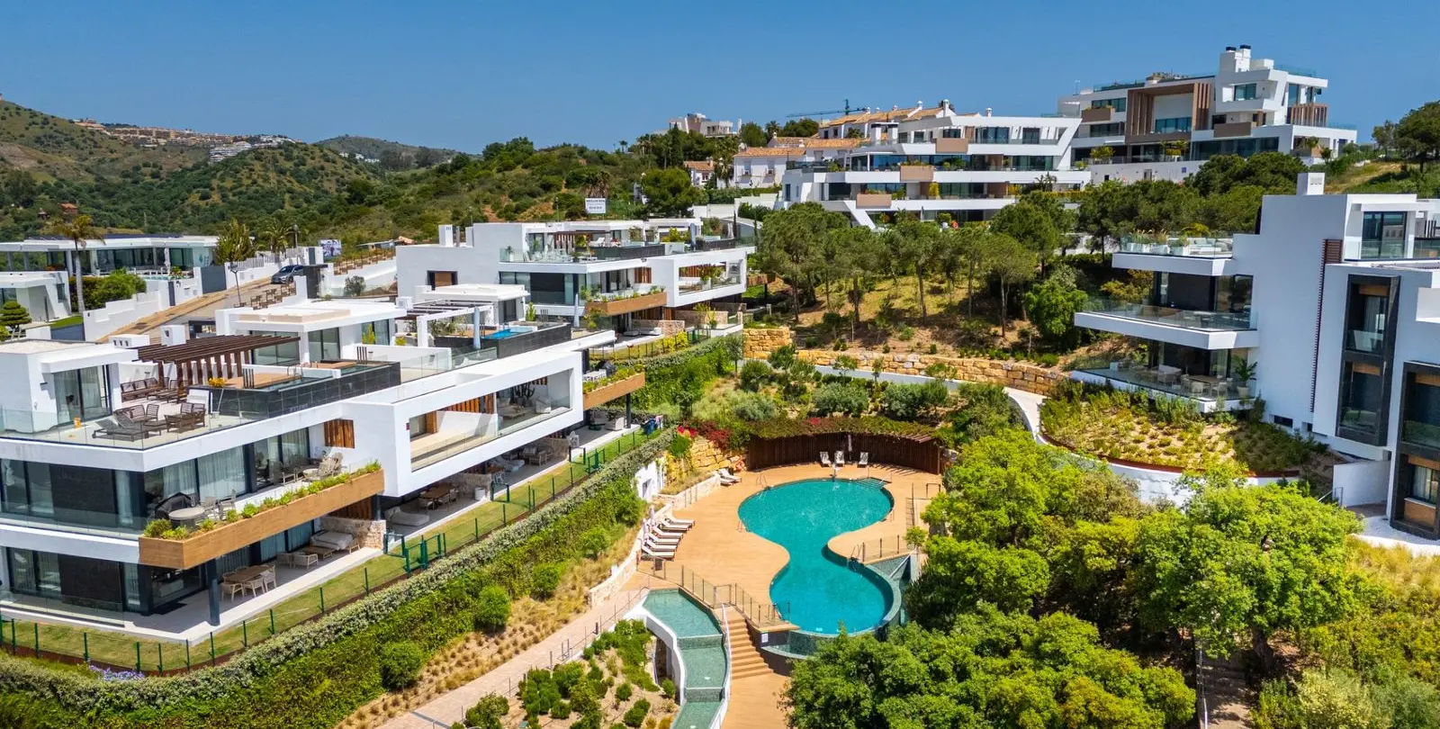 Sale of penthouse duplex in Marbella 29