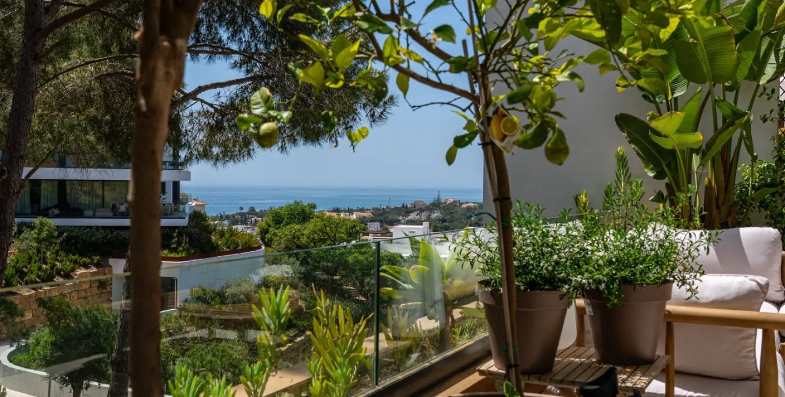 Sale of penthouse duplex in Marbella 32