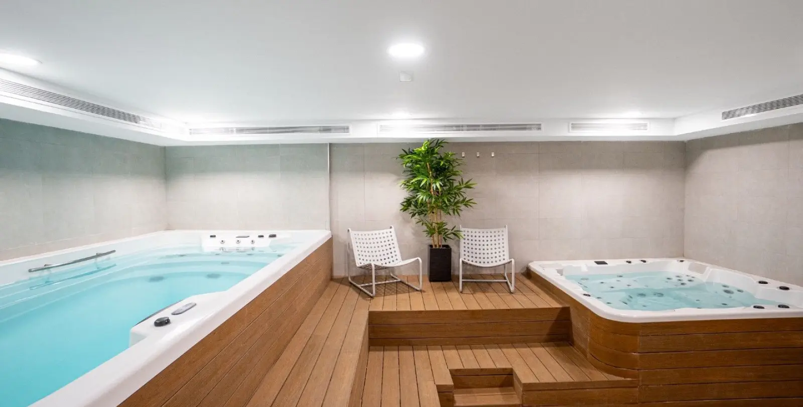 Sale of penthouse duplex in Marbella 46