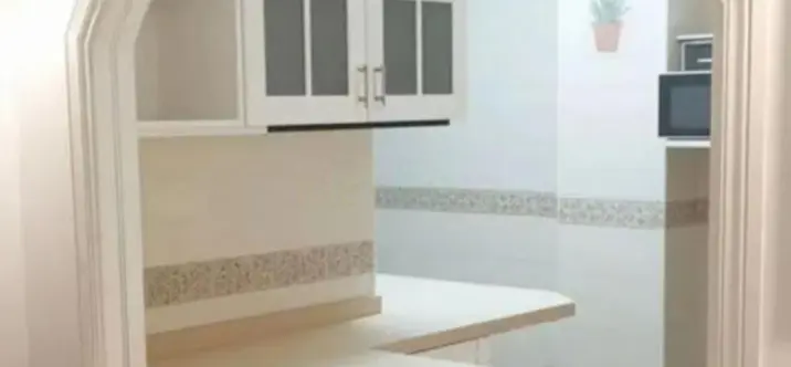 Sale of ground floor apartment in Estepona 1