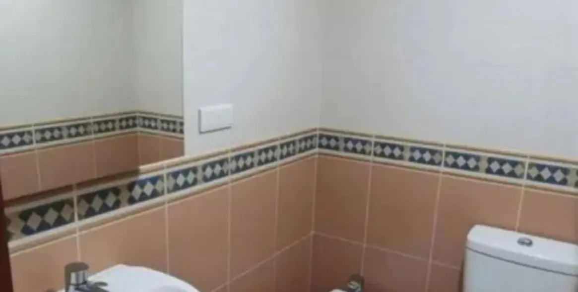 Sale of ground floor apartment in Estepona 7