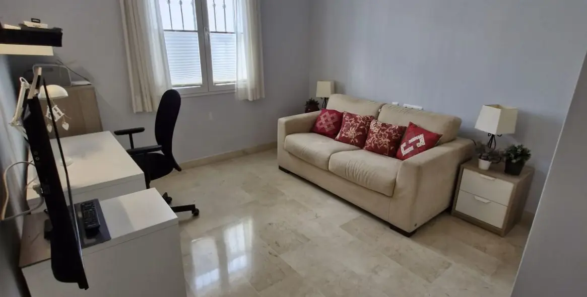 Продажа апартаментов на первом этаже в Calahonda 21