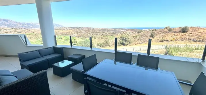 Продажа апартаментов на среднем этаже в La Cala de Mijas 0