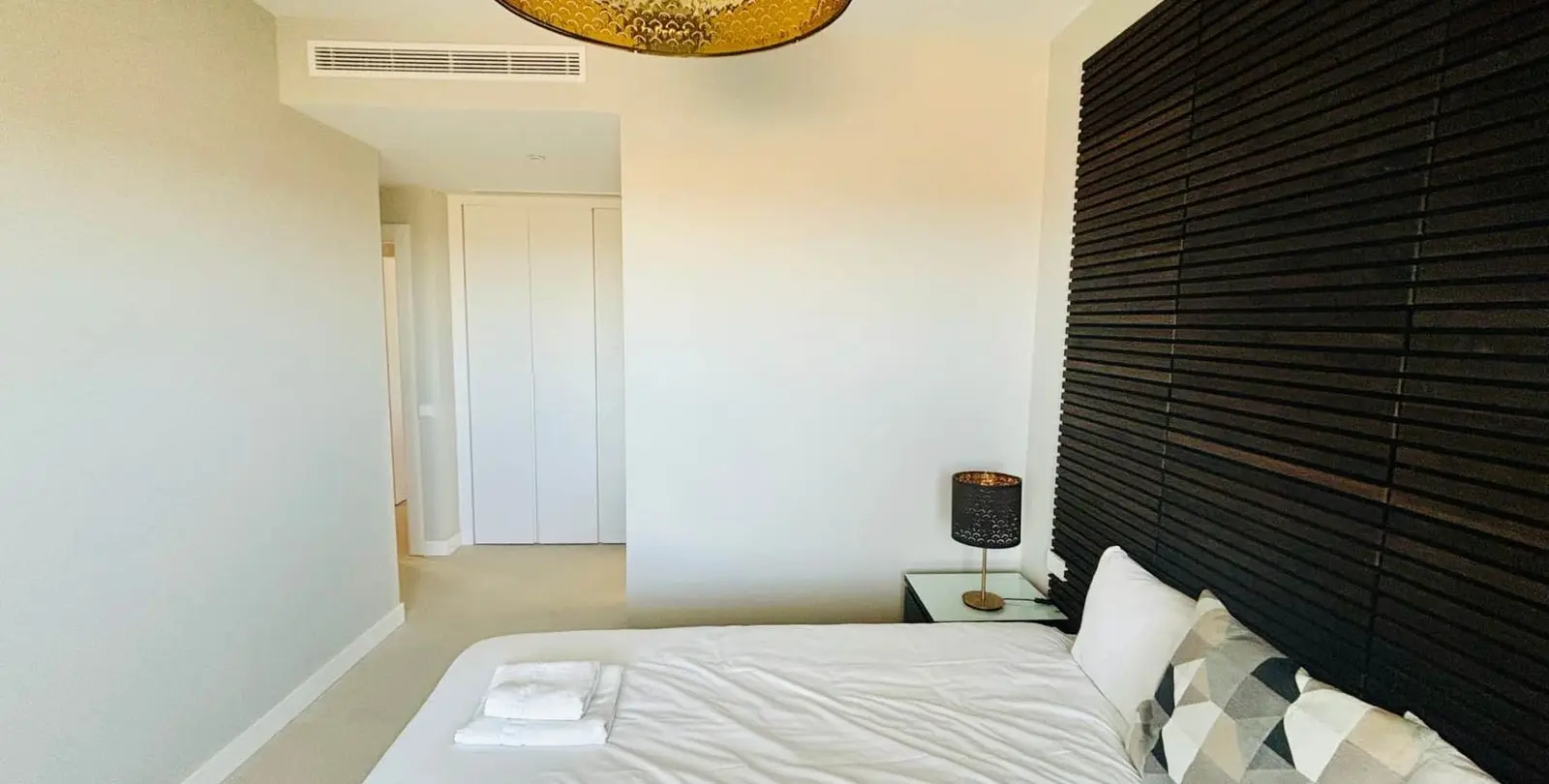 Sale of middle floor apartment in La Cala de Mijas 3