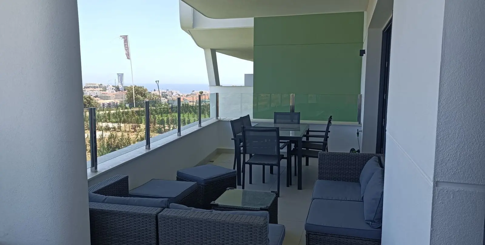 Sale of middle floor apartment in La Cala de Mijas 9
