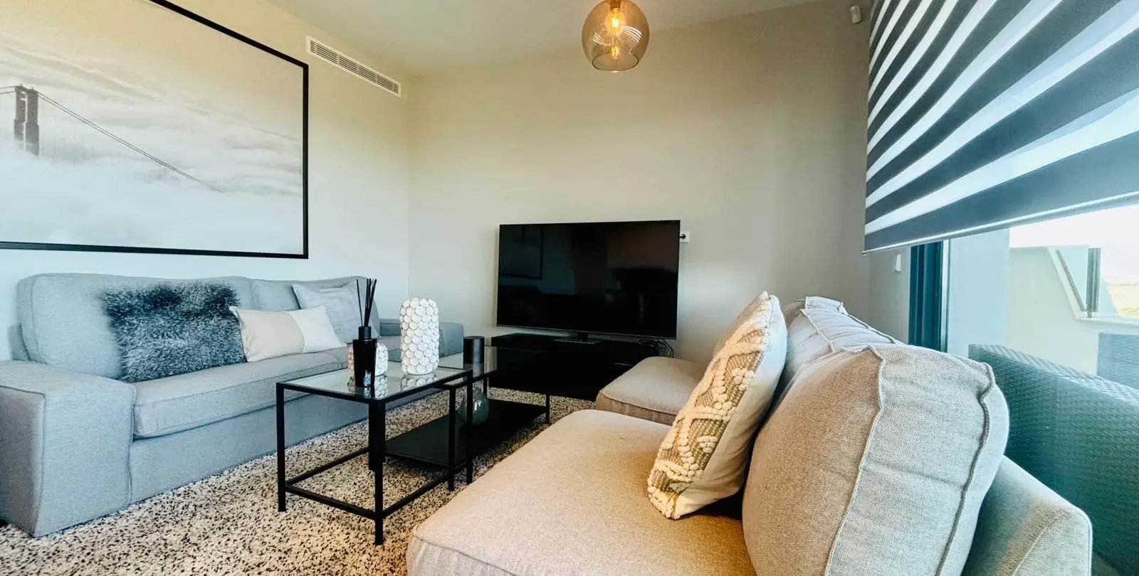 Sale of middle floor apartment in La Cala de Mijas 13