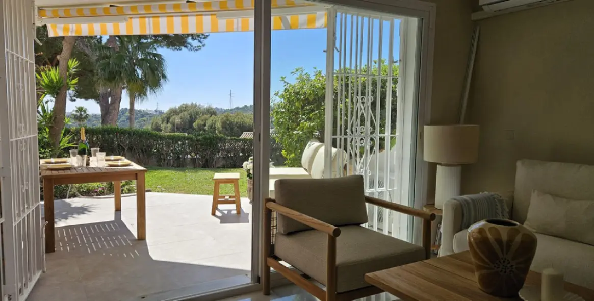 Продажа таунхауса в Calahonda 3