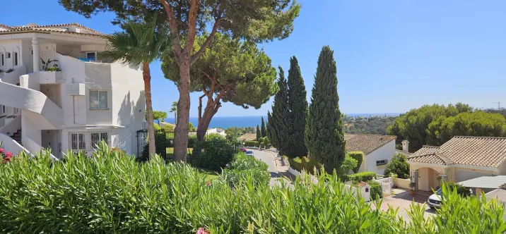 Продажа таунхауса в Calahonda 3