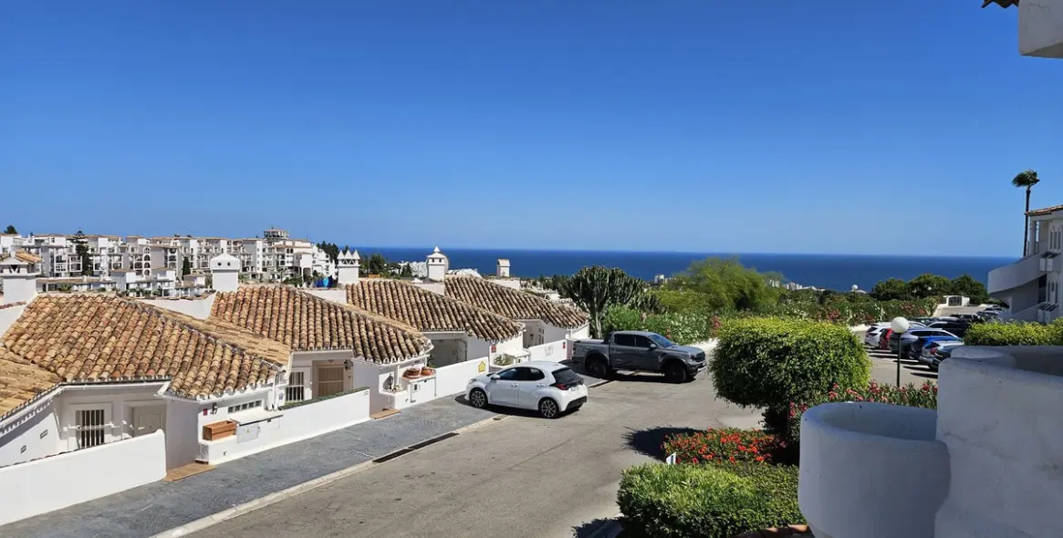 Продажа таунхауса в Calahonda 32