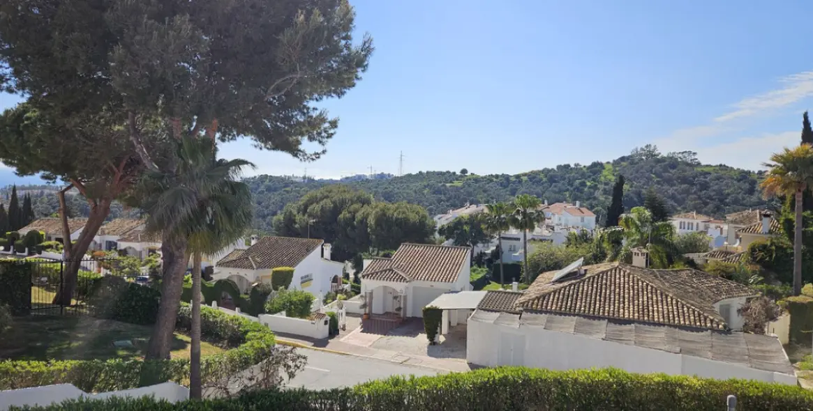 Продажа таунхауса в Calahonda 36