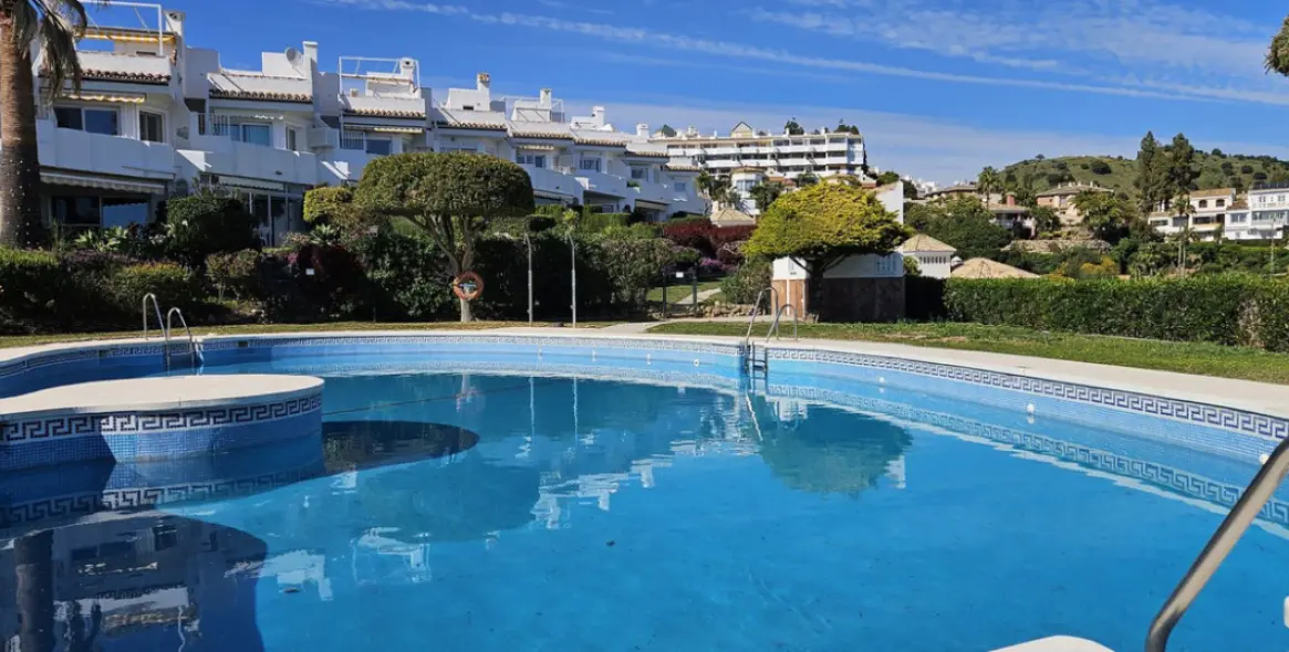 Продажа таунхауса в Calahonda 38