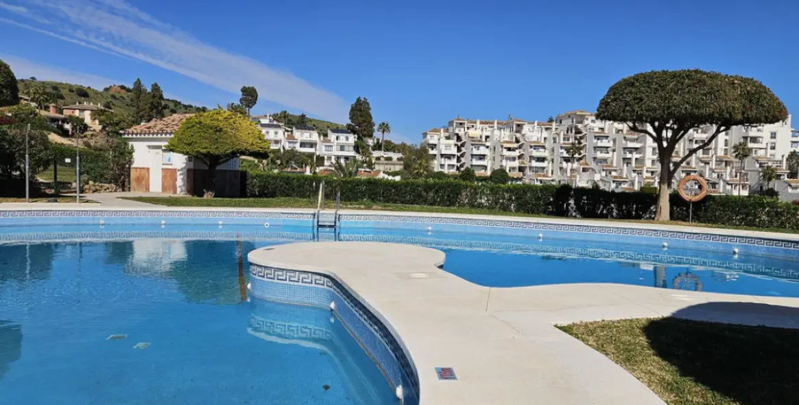 Продажа таунхауса в Calahonda 39