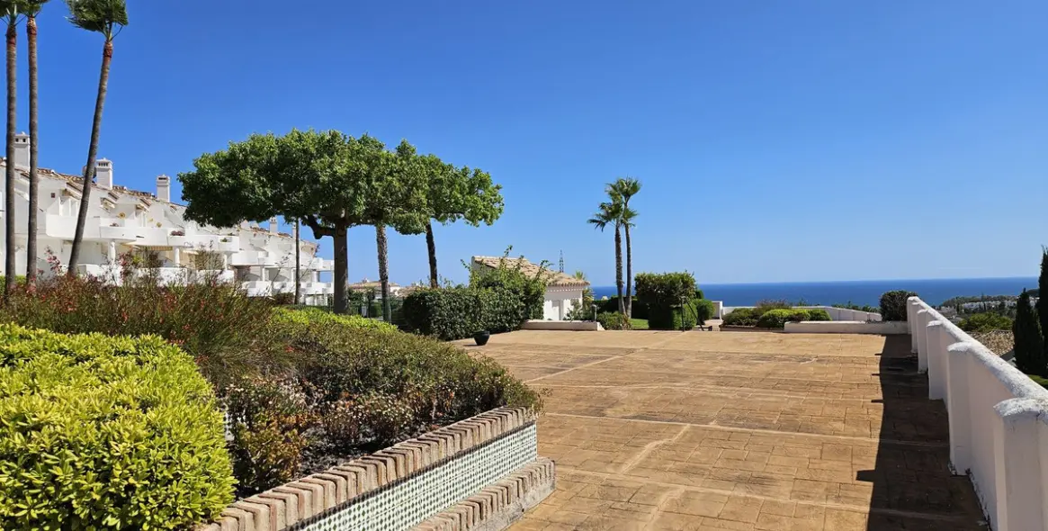 Продажа таунхауса в Calahonda 42