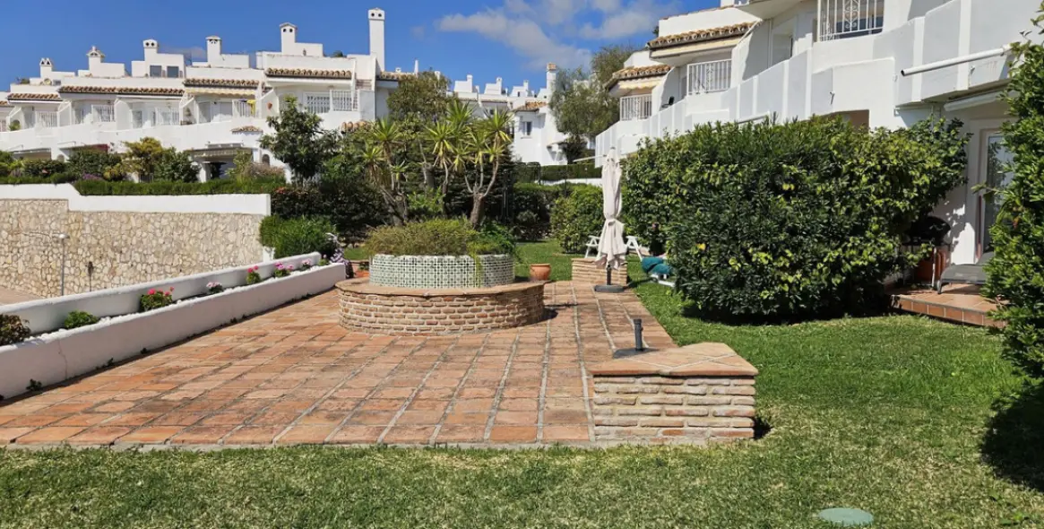 Продажа таунхауса в Calahonda 46