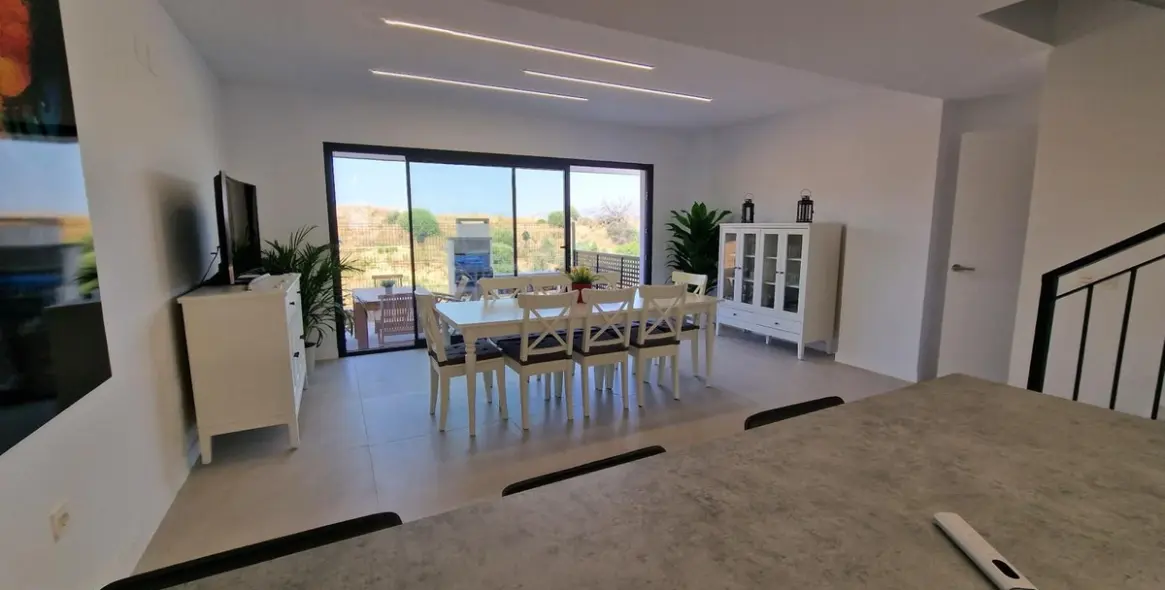Продажа таунхауса в Alhaurín de la Torre 10