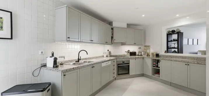 Продажа апартаментов на первом этаже в Nueva Andalucía 4