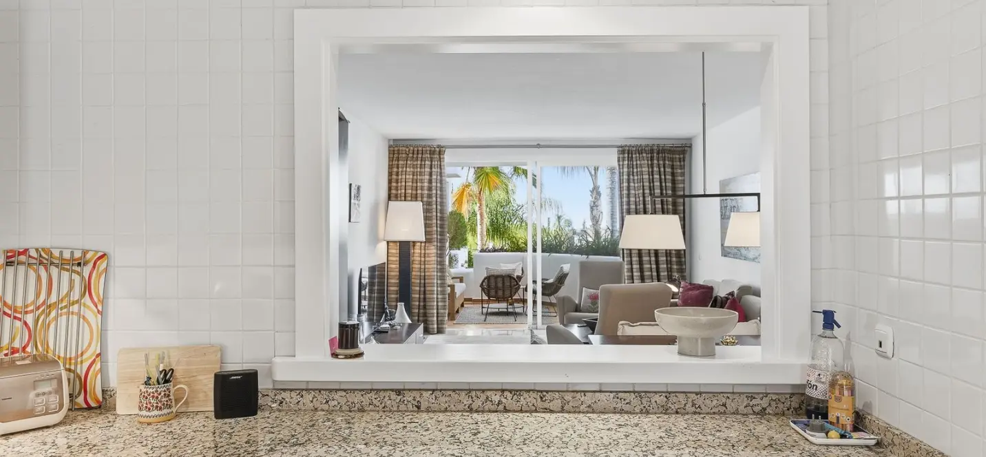 Venta de apartamento en planta baja en Nueva Andalucía 0