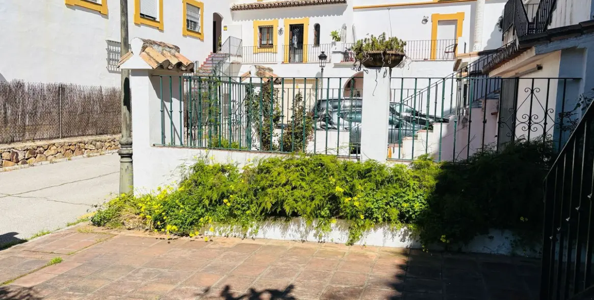 Продажа таунхауса в Estepona 2