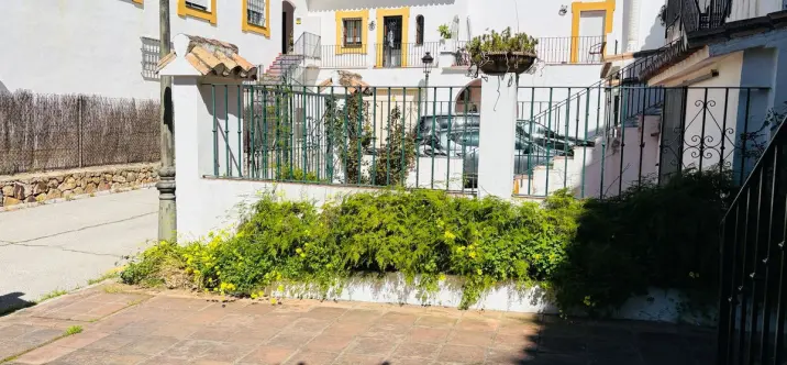 Продажа таунхауса в Estepona 1