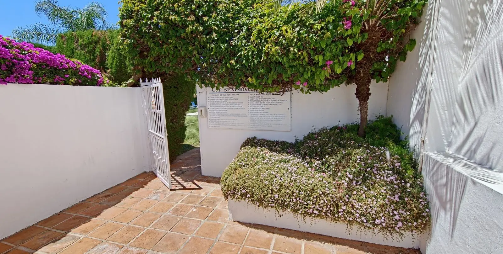 Sale of townhouse in Atalaya 28