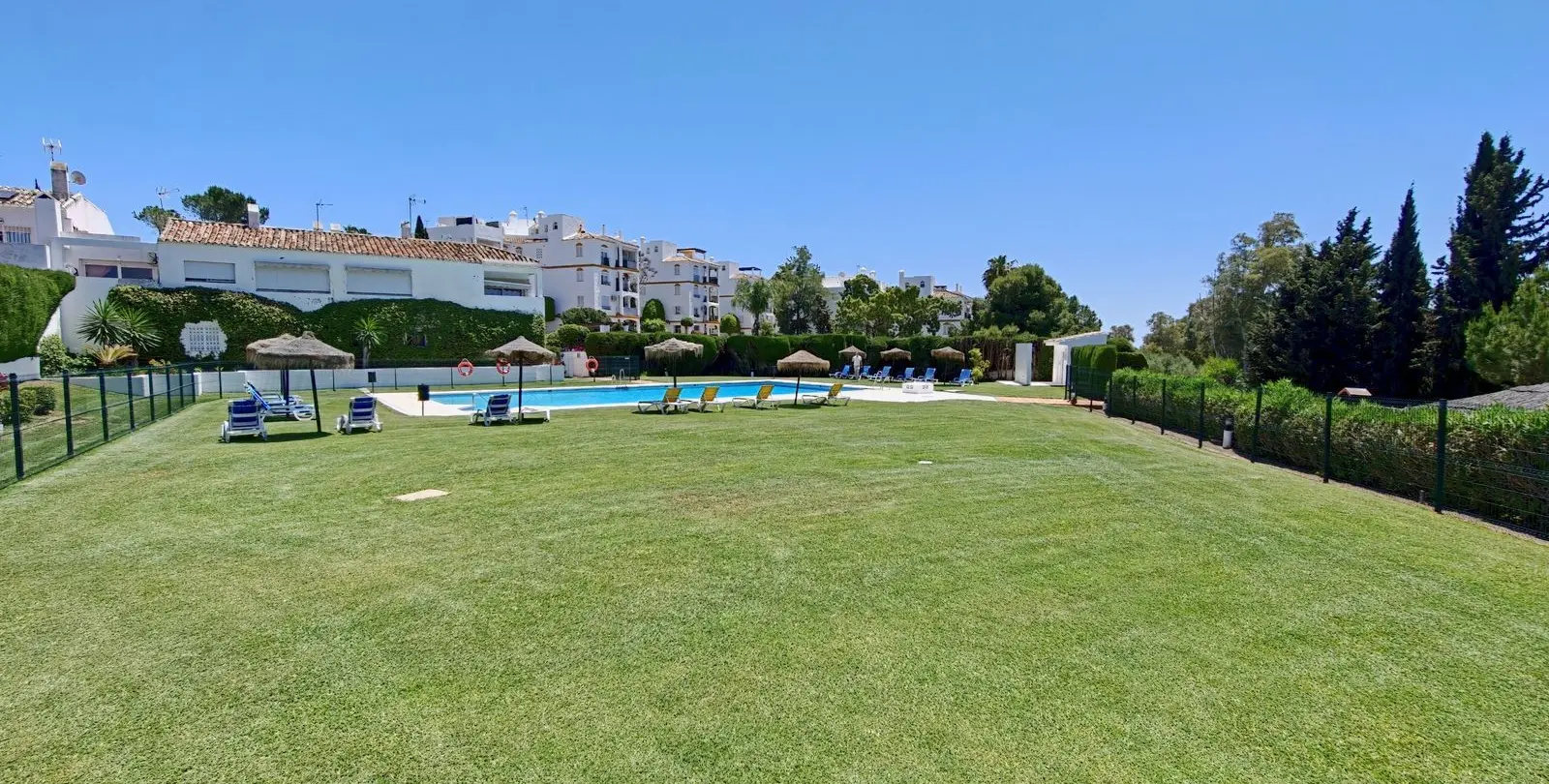 Sale of townhouse in Atalaya 30