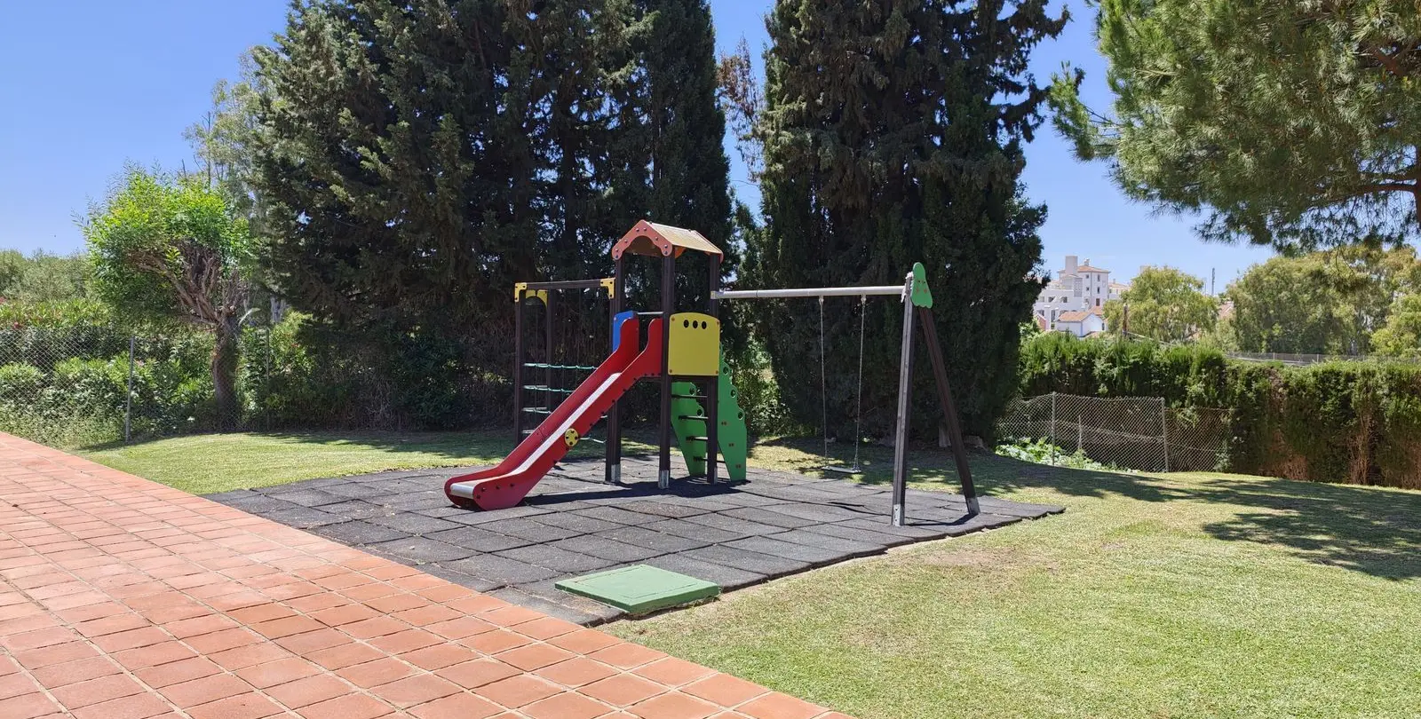 Sale of townhouse in Atalaya 33