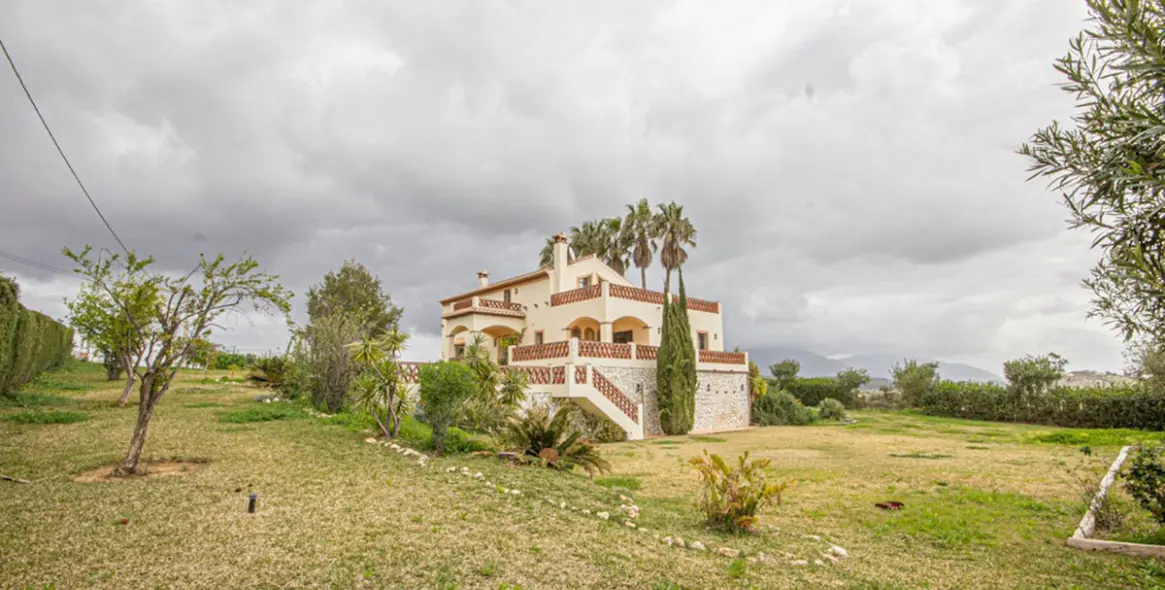 Продажа  отдельно стоящей виллы в La Cala de Mijas 6