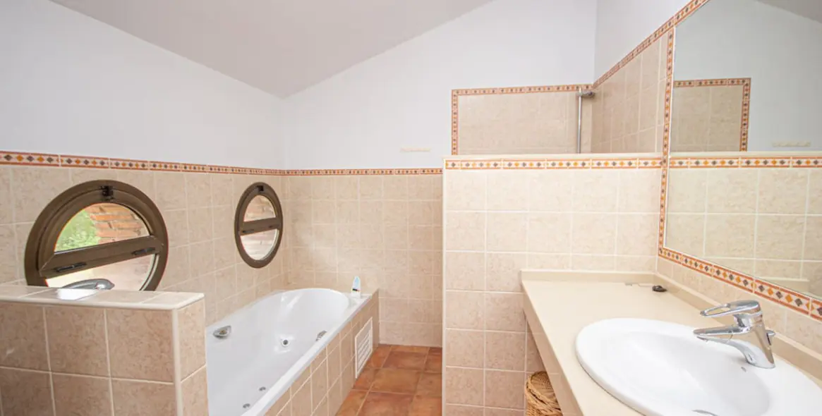 Продажа  отдельно стоящей виллы в La Cala de Mijas 16