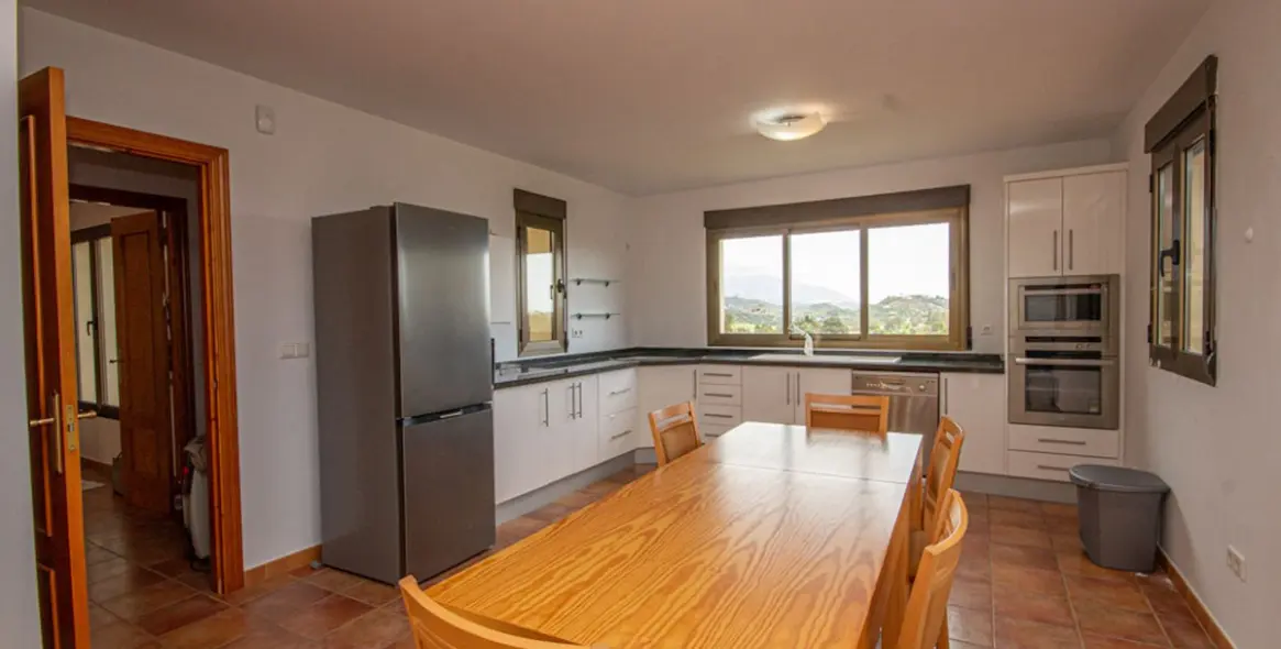 Продажа  отдельно стоящей виллы в La Cala de Mijas 19