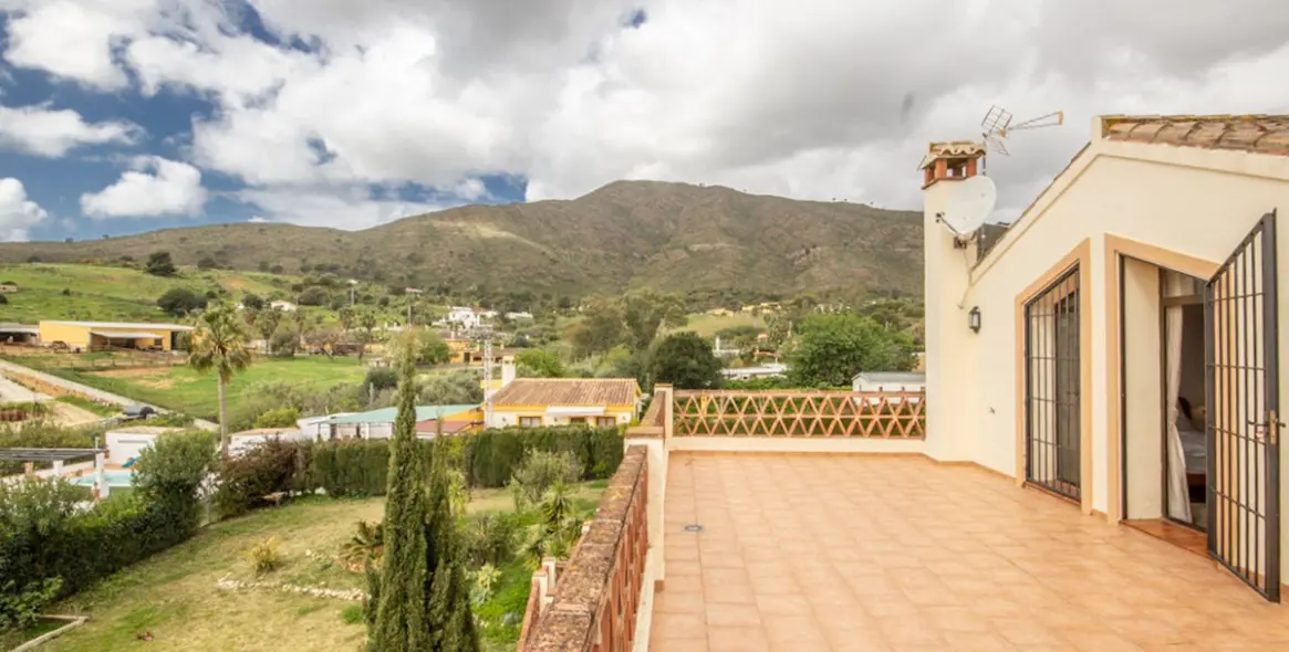 Продажа  отдельно стоящей виллы в La Cala de Mijas 21