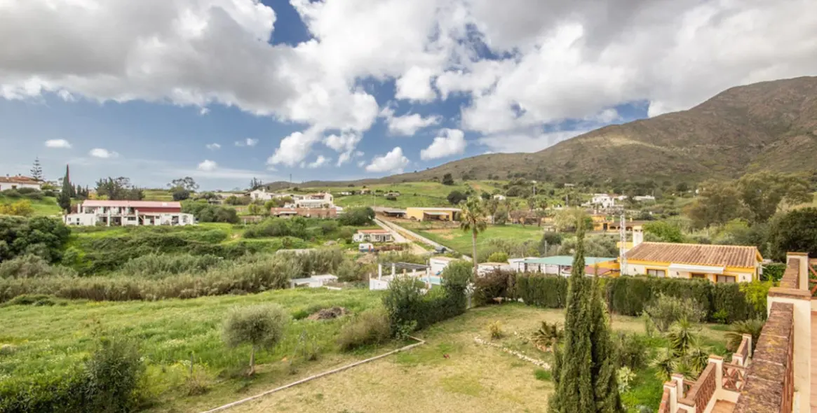 Продажа  отдельно стоящей виллы в La Cala de Mijas 22