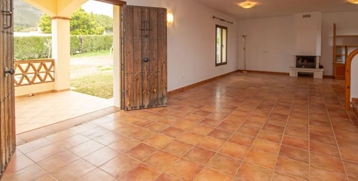 Продажа  отдельно стоящей виллы в La Cala de Mijas 25