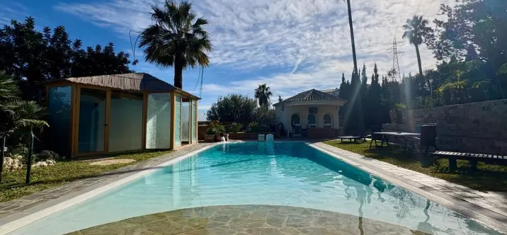 Продажа  отдельно стоящей виллы в Torreblanca 2