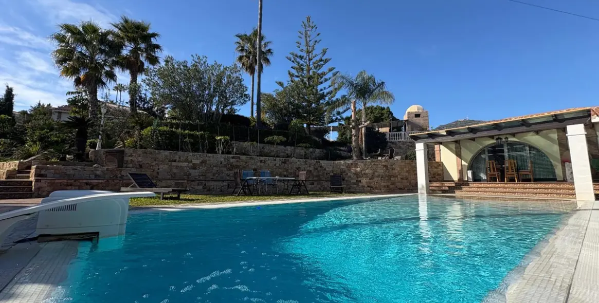 Продажа  отдельно стоящей виллы в Torreblanca 5