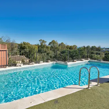 Продажа двухуровневого пентхауса в Guadalmina Baja