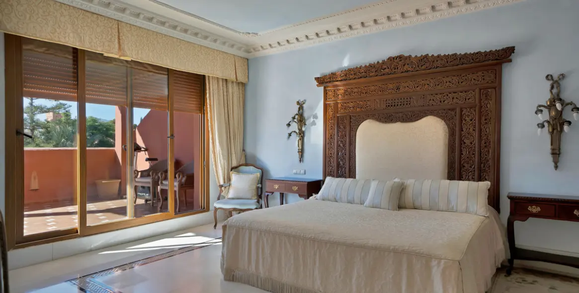 Продажа двухуровневого пентхауса в Guadalmina Baja 3