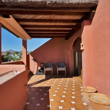 Продажа двухуровневого пентхауса в Guadalmina Baja