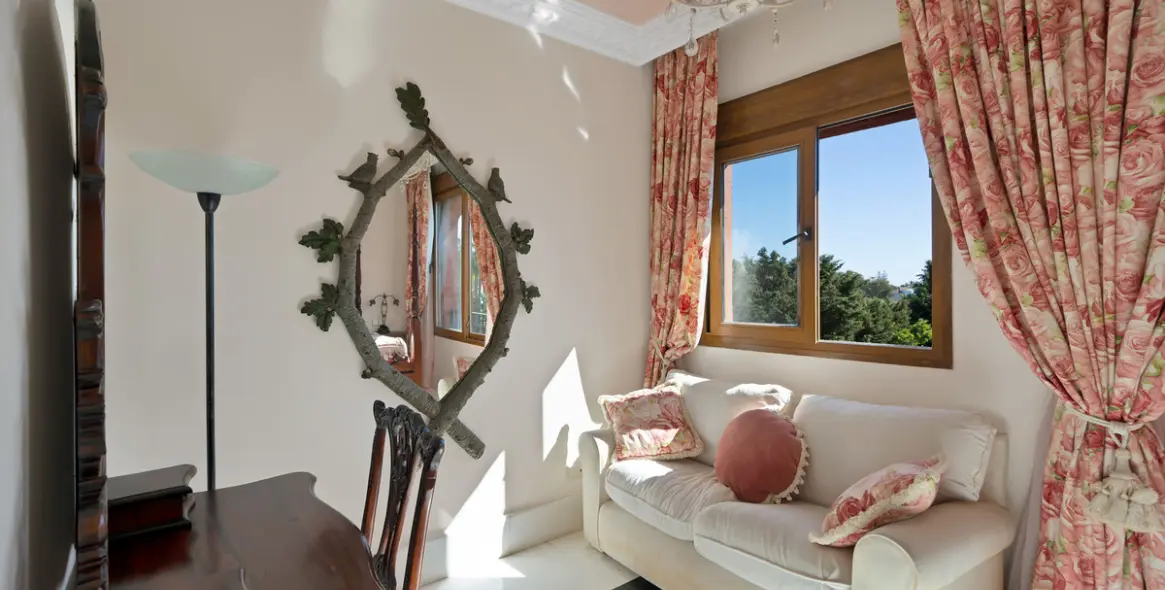 Продажа двухуровневого пентхауса в Guadalmina Baja 8