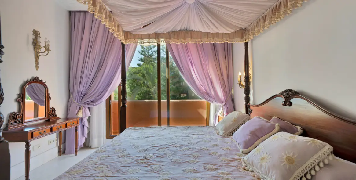 Продажа двухуровневого пентхауса в Guadalmina Baja 25