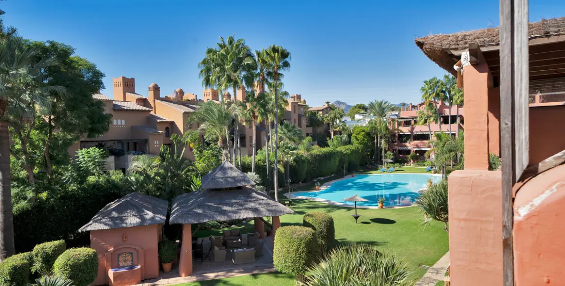 Продажа двухуровневого пентхауса в Guadalmina Baja 26