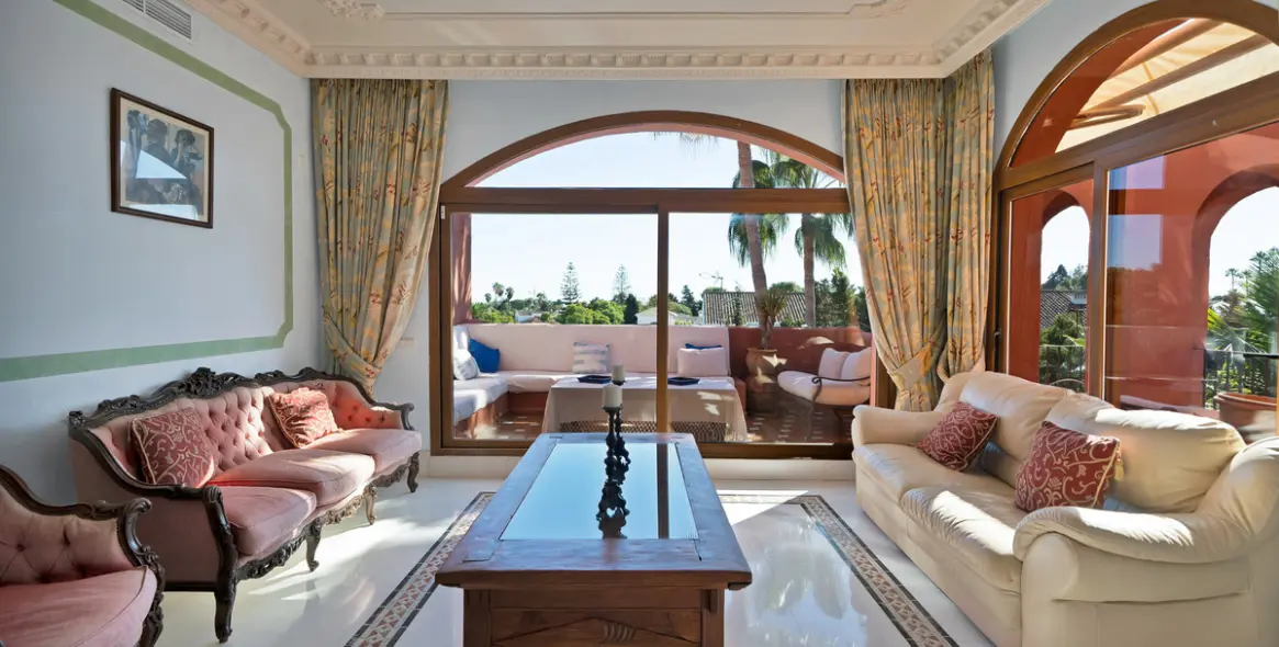 Продажа двухуровневого пентхауса в Guadalmina Baja 28