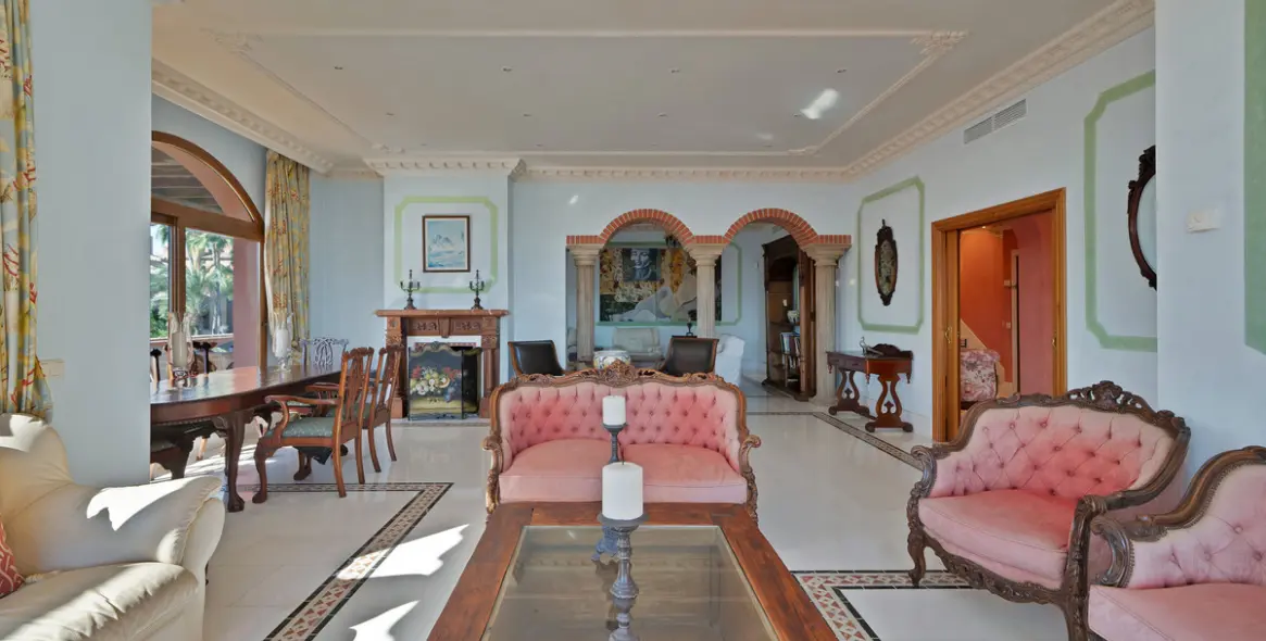 Продажа двухуровневого пентхауса в Guadalmina Baja 30