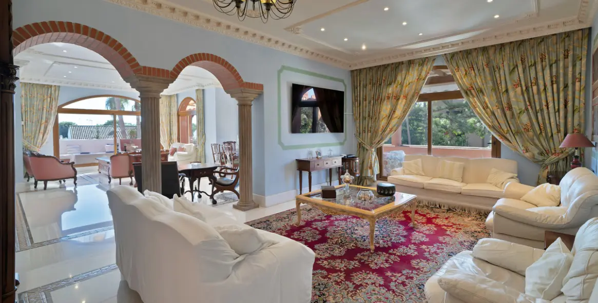 Продажа двухуровневого пентхауса в Guadalmina Baja 32