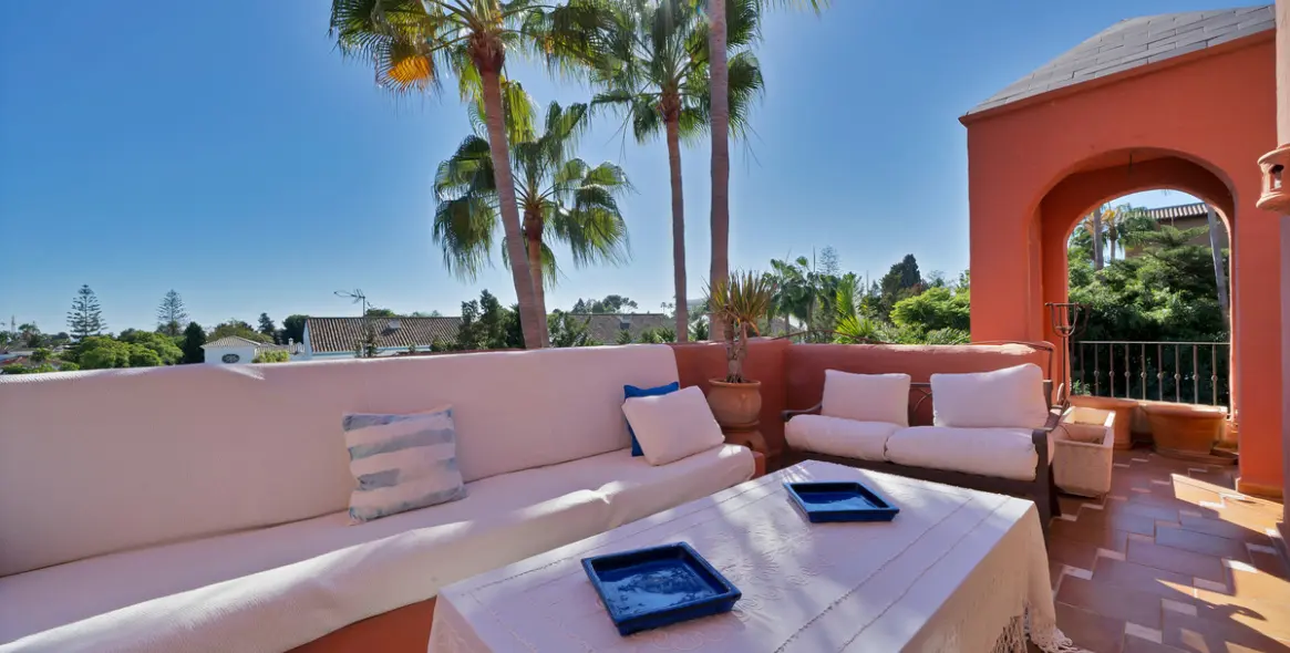 Продажа двухуровневого пентхауса в Guadalmina Baja 40