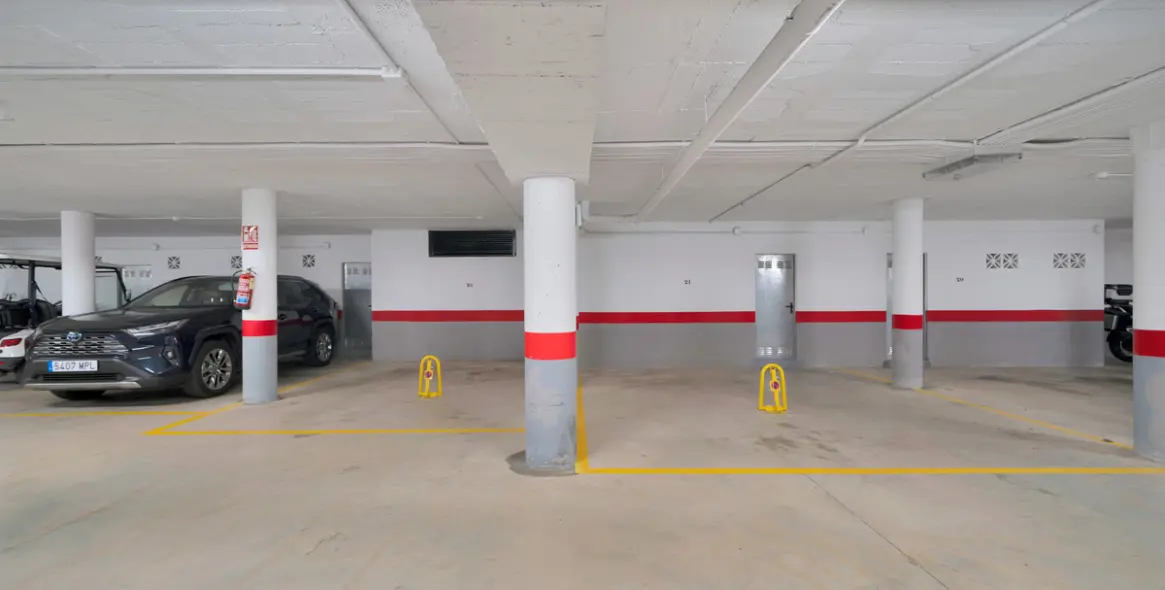 Продажа двухуровневого пентхауса в Guadalmina Baja 49