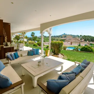 Продажа  отдельно стоящей виллы в Benahavís