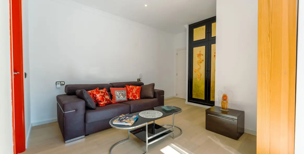 Продажа  отдельно стоящей виллы в Benahavís 19