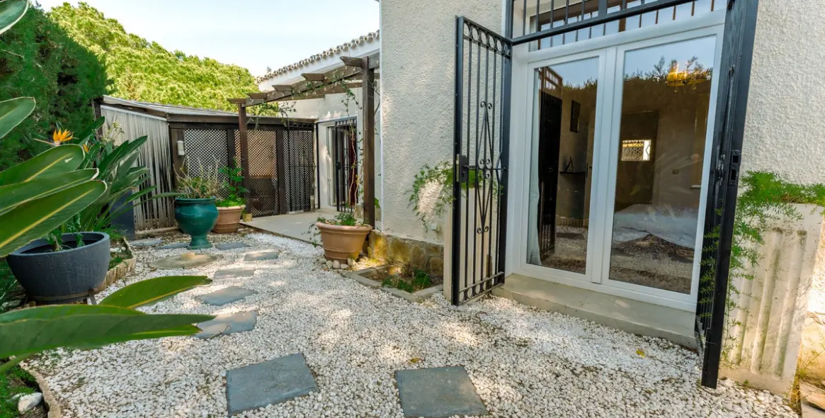 Продажа  отдельно стоящей виллы в Benahavís 24