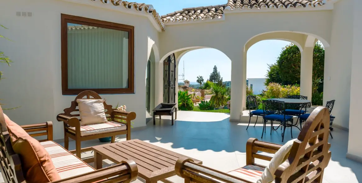 Продажа  отдельно стоящей виллы в Benahavís 32