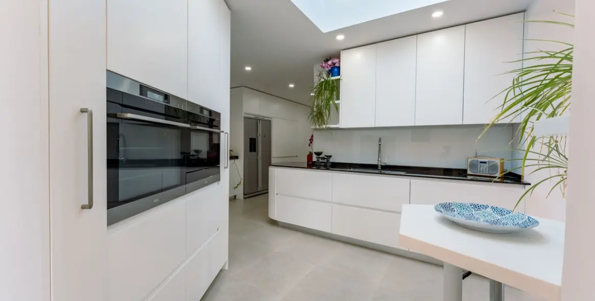 Sale of detached villa in Benahavís 25